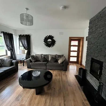 펜션 Fabulous 4 Bedroom House, Gateway To Connemara